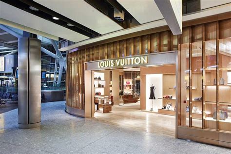 louis vuitton at heathrow airport